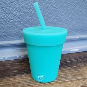 NWOT RETIRED Silipint 8 oz Kids Straw Tumbler Aqua Blue Turquoise